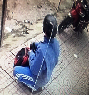 phat hien chiec xe may giau kin trong rung nghi cua ke cuop ngan hang o dong nai