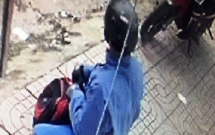 phat hien chiec xe may giau kin trong rung nghi cua ke cuop ngan hang o dong nai