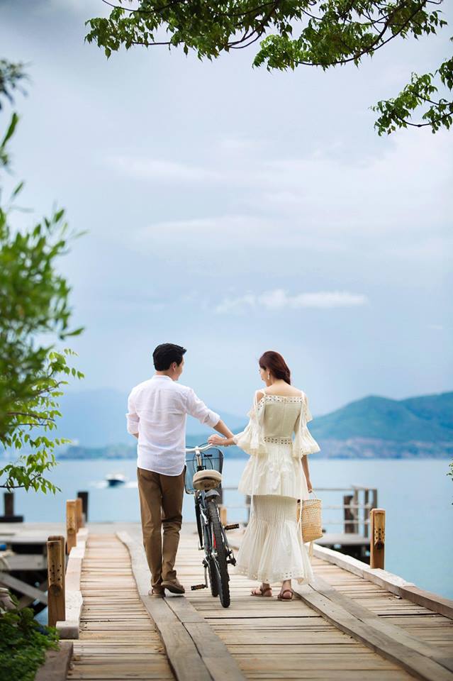 hau truong chup anh cuoi it ai biet cua hoa hau thu thao va ban trai doanh nhan