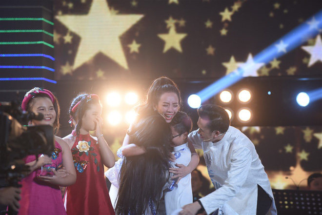 than dong duc vinh dang quang quan quan kep cua tuyet dinh song ca nhi