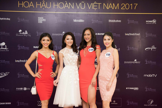 pham huong bat ngo to chuc sinh nhat le hang tren san khau hoa hau hoan vu 2017