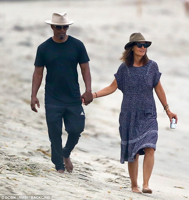 het han thoa thuan cam yeu katie holmes tre ra den ca chuc tuoi