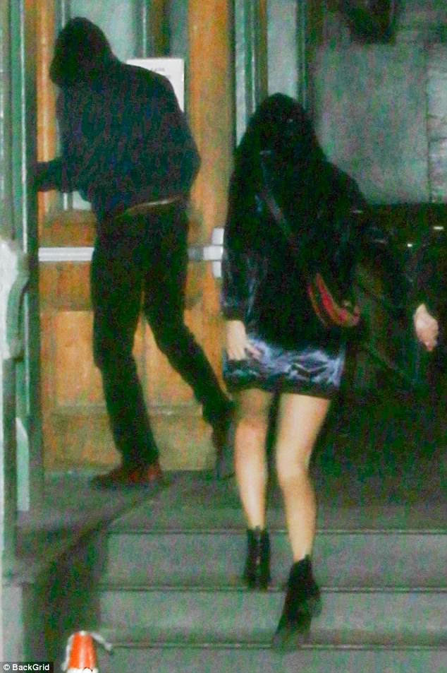 bi canh san anh bat gap hen ho taylor swift va ban trai cung nhau chay tron