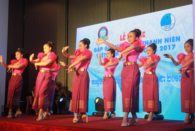 be mac gap go huu nghi thanh nien viet nam campuchia 2017
