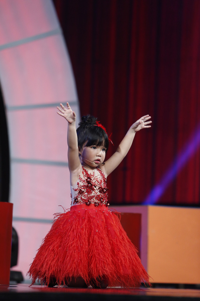 little big shots ban viet xem de thay the gioi tre con dang yeu the nao