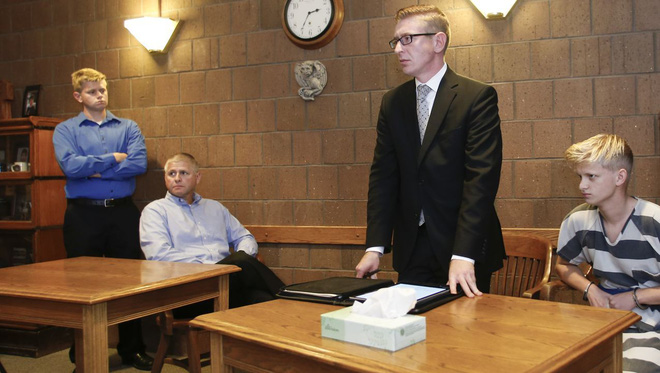 nam thanh nien ban chet me ruot vi khong cho nuoi cho