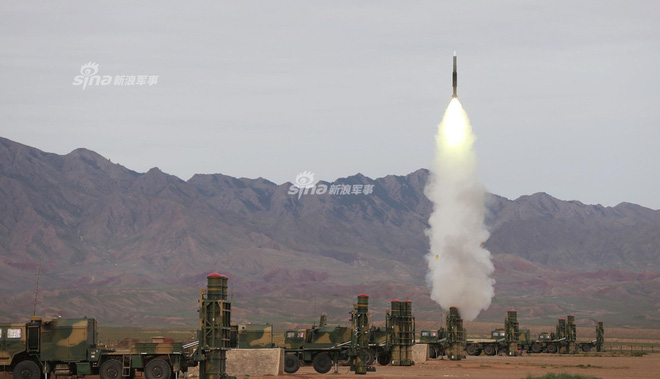 tung anh ban dan that trung quoc tuyen bo hq 16b vuot troi buk cua nga