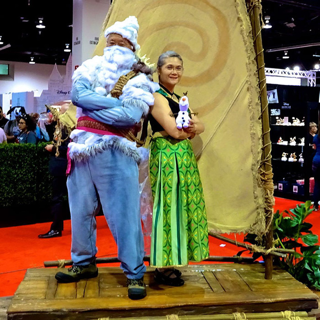 cap vo chong son cosplay thanh nhan vat hoat hinh cuc dinh lam gioi tre phai chay dai