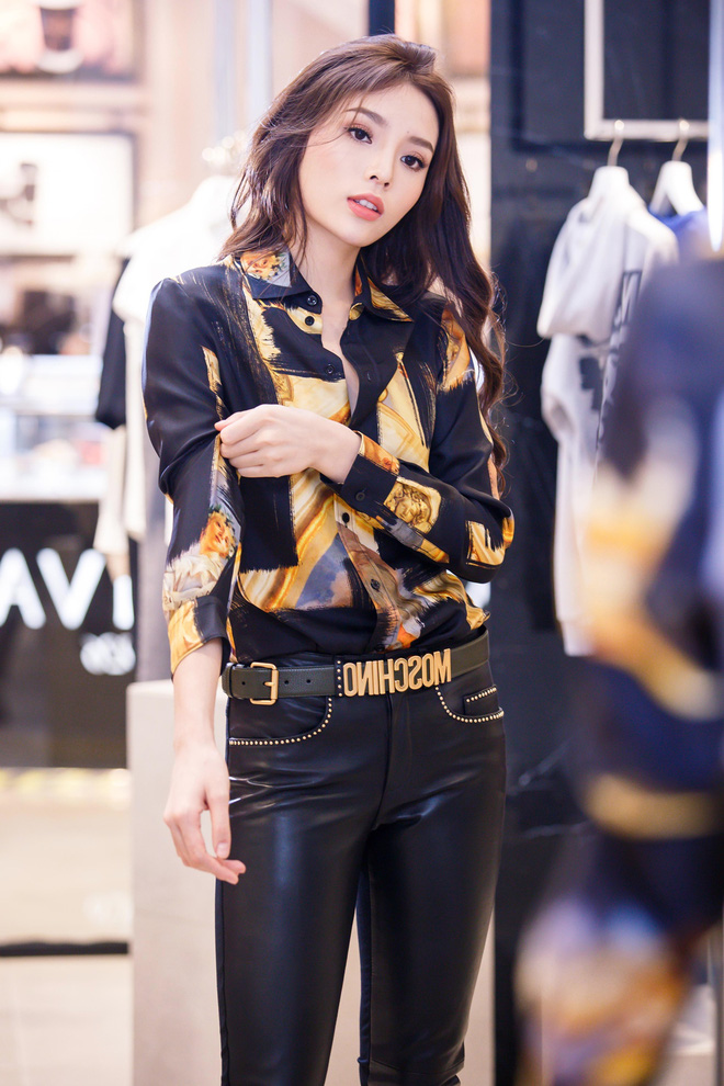 ky duyen tat bat chuan bi do sac cung dan sao ngoai tai milan fashion week
