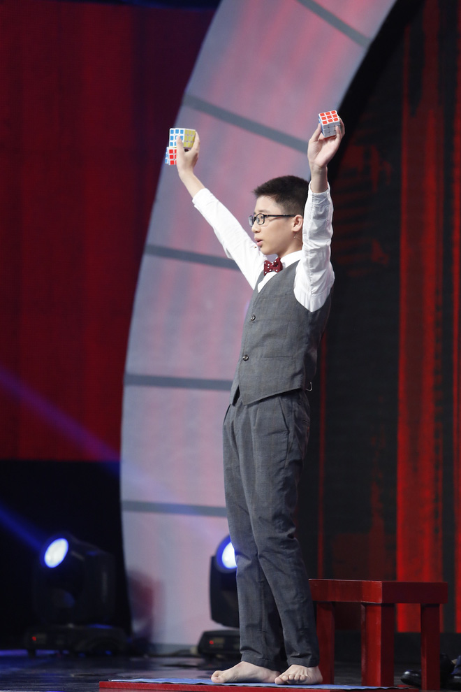 than dong 12 tuoi dien xiec rubik xuat than o little big shots ban viet