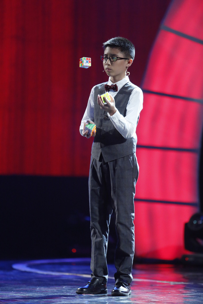 than dong 12 tuoi dien xiec rubik xuat than o little big shots ban viet
