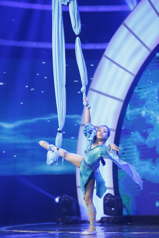 than dong 12 tuoi dien xiec rubik xuat than o little big shots ban viet