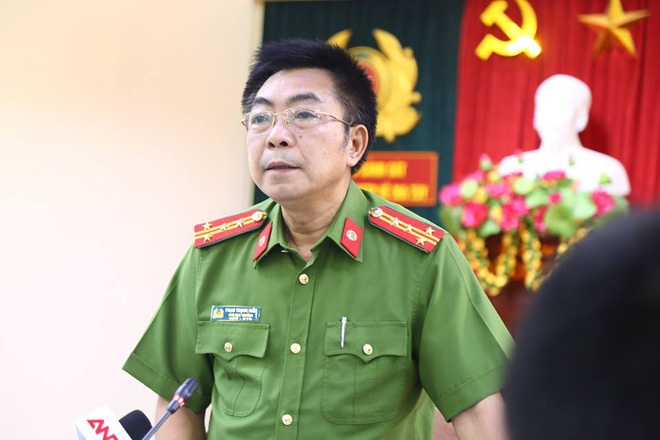 tu tu nguyen van tinh khai giau mieng sat vao vung kin roi cung tho sut khoet tuong vuot nguc