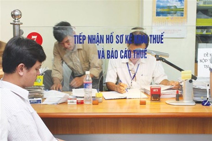 can cai thien chinh sach thue de thu hut nha dau tu