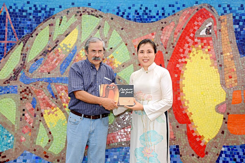 hoa si gonzalez lan toa tinh yeu viet nam tren que huong chile