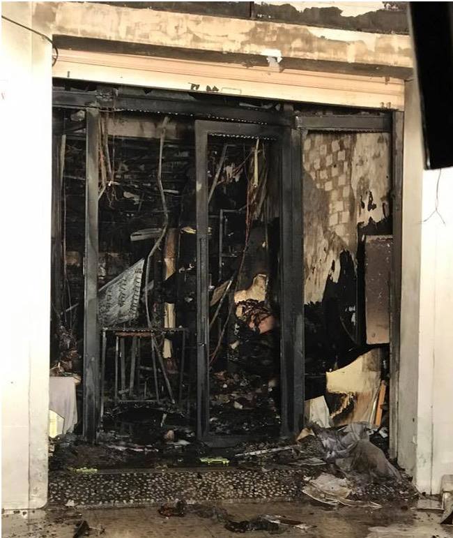 tphcm nam thanh nien mua xang dot nha nguoi yeu vi mau thuan tinh cam