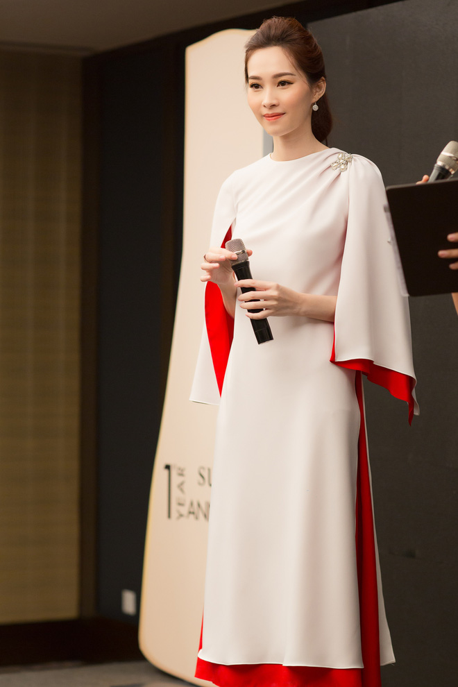 hoa hau dang thu thao xuat hien rang ro sau khi cong bo tin ket hon