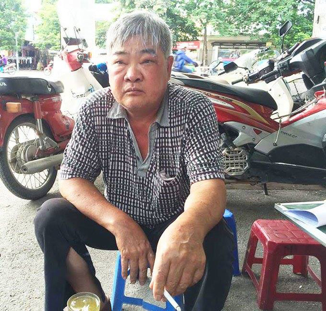 ha noi noi kho cuc cua nguoi cha hon 1 thang nay di tim con gai nghi bi thanh nien xau ep bo di