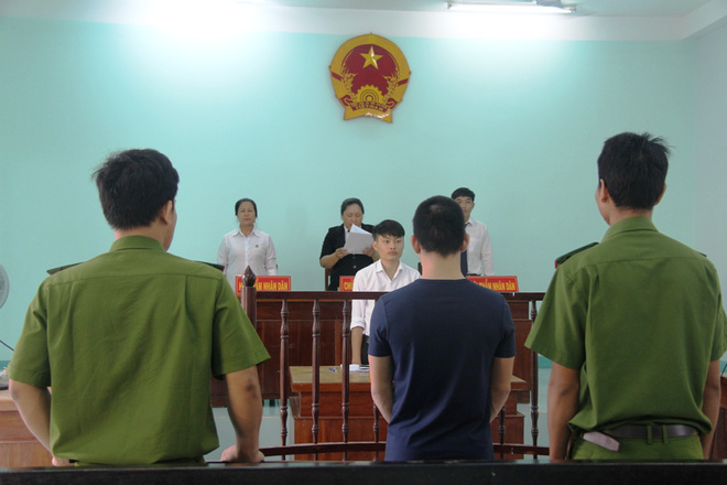 giao cau voi chi 16 tuoi co baudam o voi em gai 13 tuoi nam thanh nien bi de nghi 15 18 thang tu