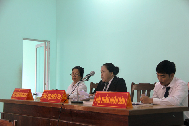 giao cau voi chi 16 tuoi co baudam o voi em gai 13 tuoi nam thanh nien bi de nghi 15 18 thang tu