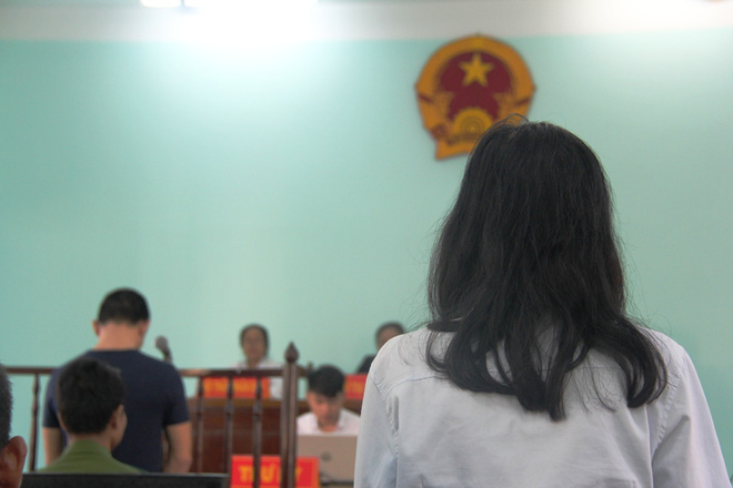 giao cau voi chi 16 tuoi co baudam o voi em gai 13 tuoi nam thanh nien bi de nghi 15 18 thang tu