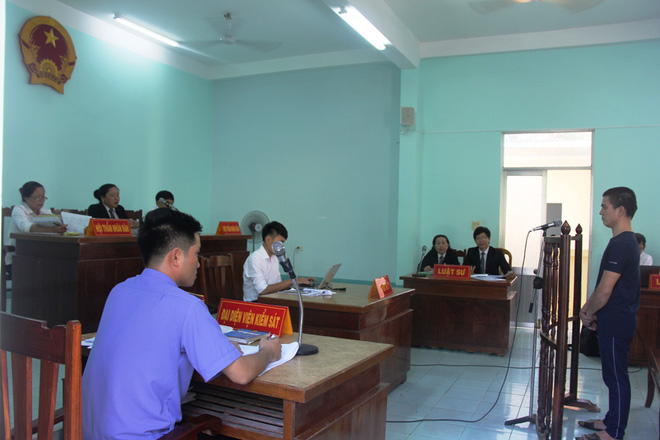 giao cau voi chi 16 tuoi co baudam o voi em gai 13 tuoi nam thanh nien bi de nghi 15 18 thang tu