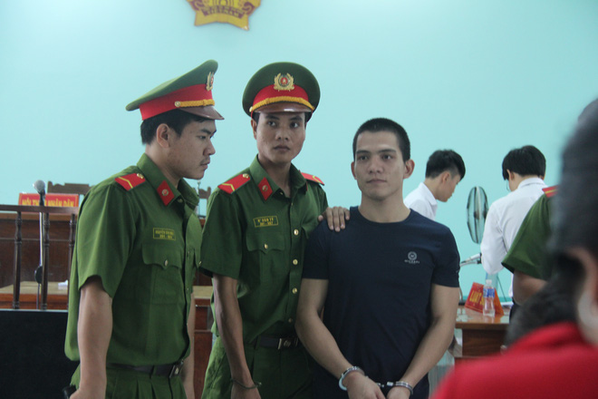 giao cau voi chi 16 tuoi co baudam o voi em gai 13 tuoi nam thanh nien bi de nghi 15 18 thang tu