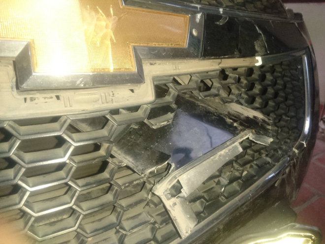 dam truc dien o to va ket cuc kho tin danh cho thanh nien chay xe may