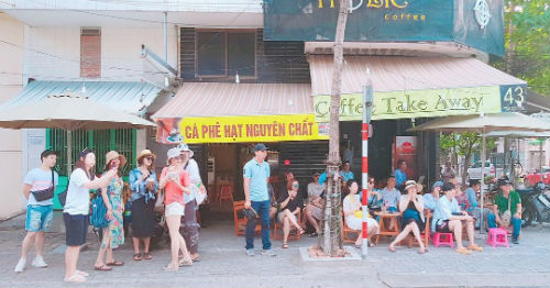 kim hee sun khong ngan ngai le la via he thuong thuc cac mon an tai da nang