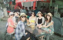 kim hee sun khong ngan ngai le la via he thuong thuc cac mon an tai da nang