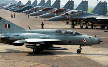 an do gia co san bay quan su gan bien gioi trung quoc dinh tan cong hay phong thu