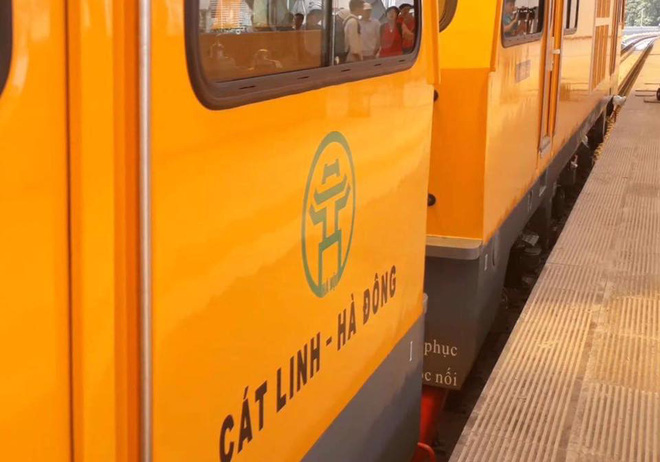 chum anh chay thu nghiem tau cong trinh du an tuyen duong sat cat linh ha dong