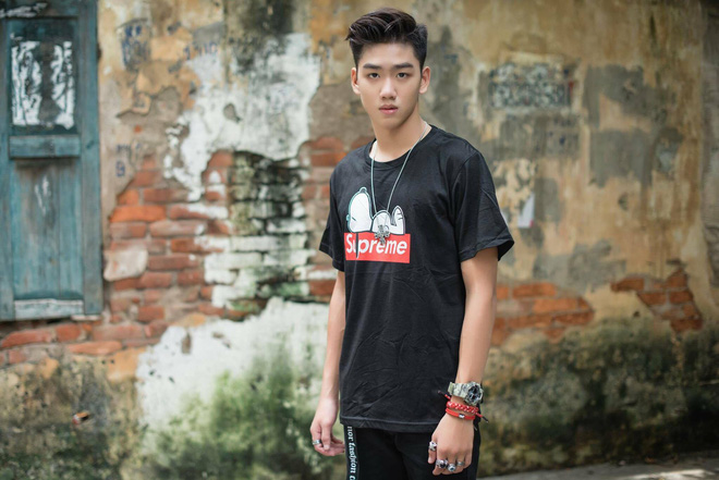 nam sinh 15 tuoi va tam anh the khien dan mang day song
