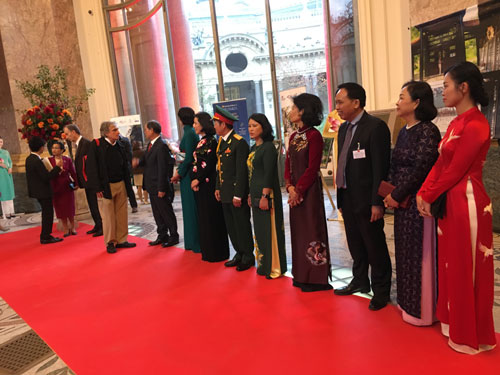 ngoi nha viet o paris noi gioi thieu van hoa viet toi nguoi phap