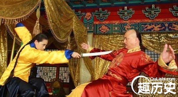 lang mo chua ai dam dong toi chon vui bi mat lon ve cai chet bat thuong cua vua ung chinh