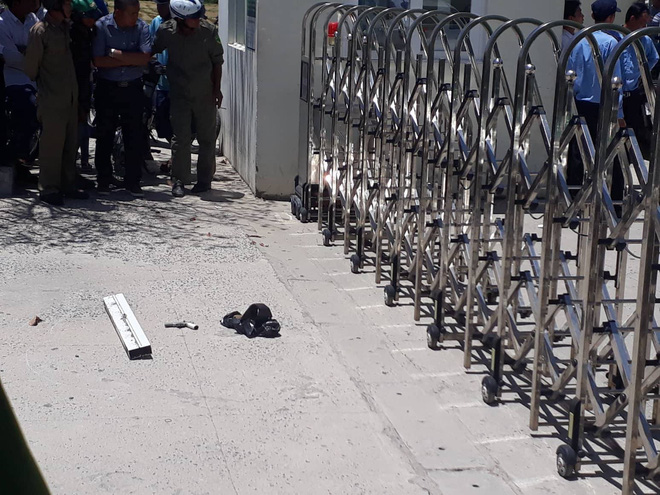 2 thanh nien no sung cuop ngan hang o khanh hoa