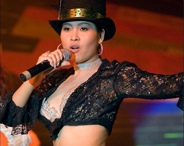 3 hoa hau noi tieng nong bong dam dong vai gai lang choi cua man anh viet