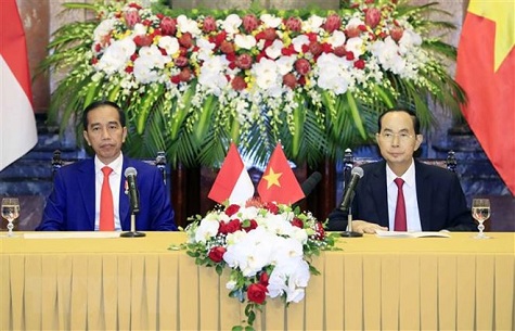 indonesia cam ket tiep tuc day manh hop tac quoc phong an ninh voi viet nam
