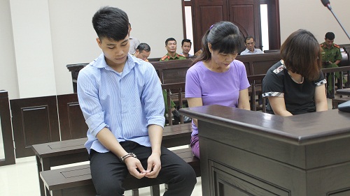 nu chu quan karaoke chay lam 13 nguoi chet bi tuyen y an 9 nam tu
