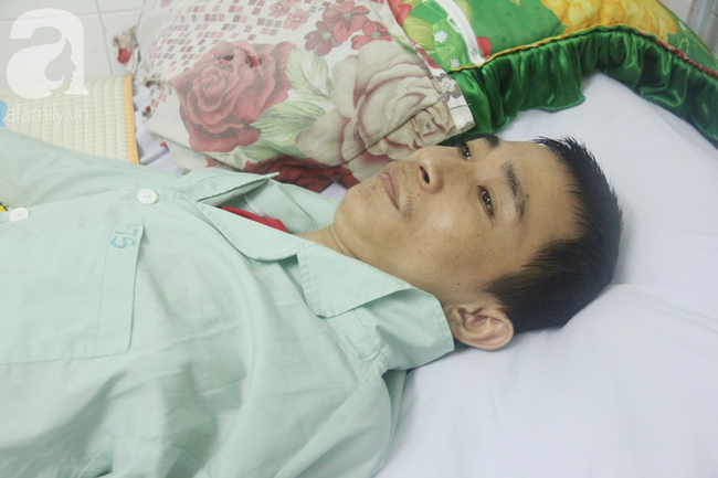 xin com tu thien suot 2 nam nguoi me nuoi con trai tat nguyen chi uoc co mot bua no roi chet cung con