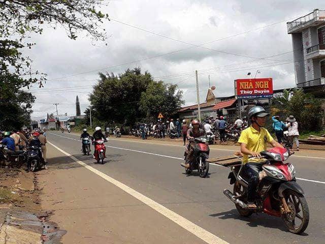 lam dong mot thanh nien treo co tai nha nghi