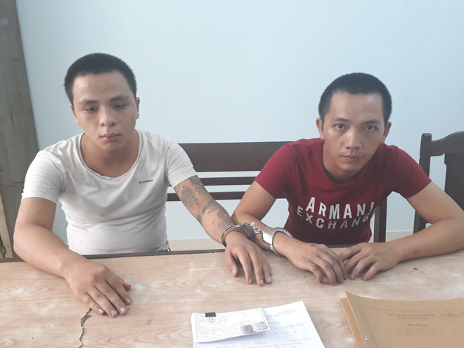 muon xe may cua me di cuop dien thoai 2 thanh nien bi bat chi sau 5 phut hanh su