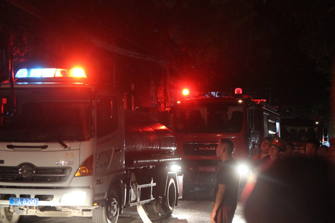 nong chay lan kinh hoang ca day tro gan vien nhi o ha noi nhieu nguoi om mat khoc nuc no