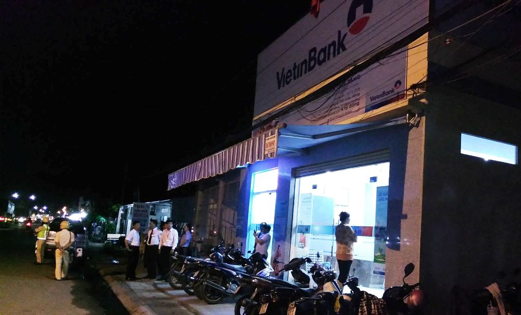 bat khan cap nghi pham cuop ngan hang o tien giang