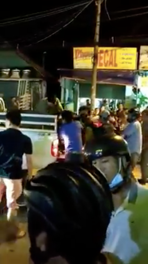 va cham giao thong khi dang di cung ban gai nam thanh nien bi 4 hoc vien truong trung cap truy sat tu vong