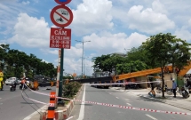 cong chao chuc mung nam moi do sap de 2 nguoi bi thuong