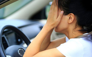 pha hong nuoc co cua khong minh nguy dien bi day vao cua tu vi 1 loi phan ve tuong so