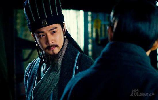 pha hong nuoc co cua khong minh nguy dien bi day vao cua tu vi 1 loi phan ve tuong so