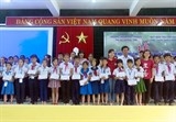 zhi shan foundation tai tro tren 165 ty dong cho tre em kho khan trong nam 2020
