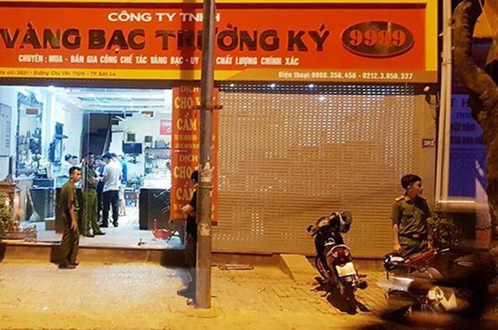 vu cuop tiem vang o son la cac doi tuong tung trom thanh cong 2 lan